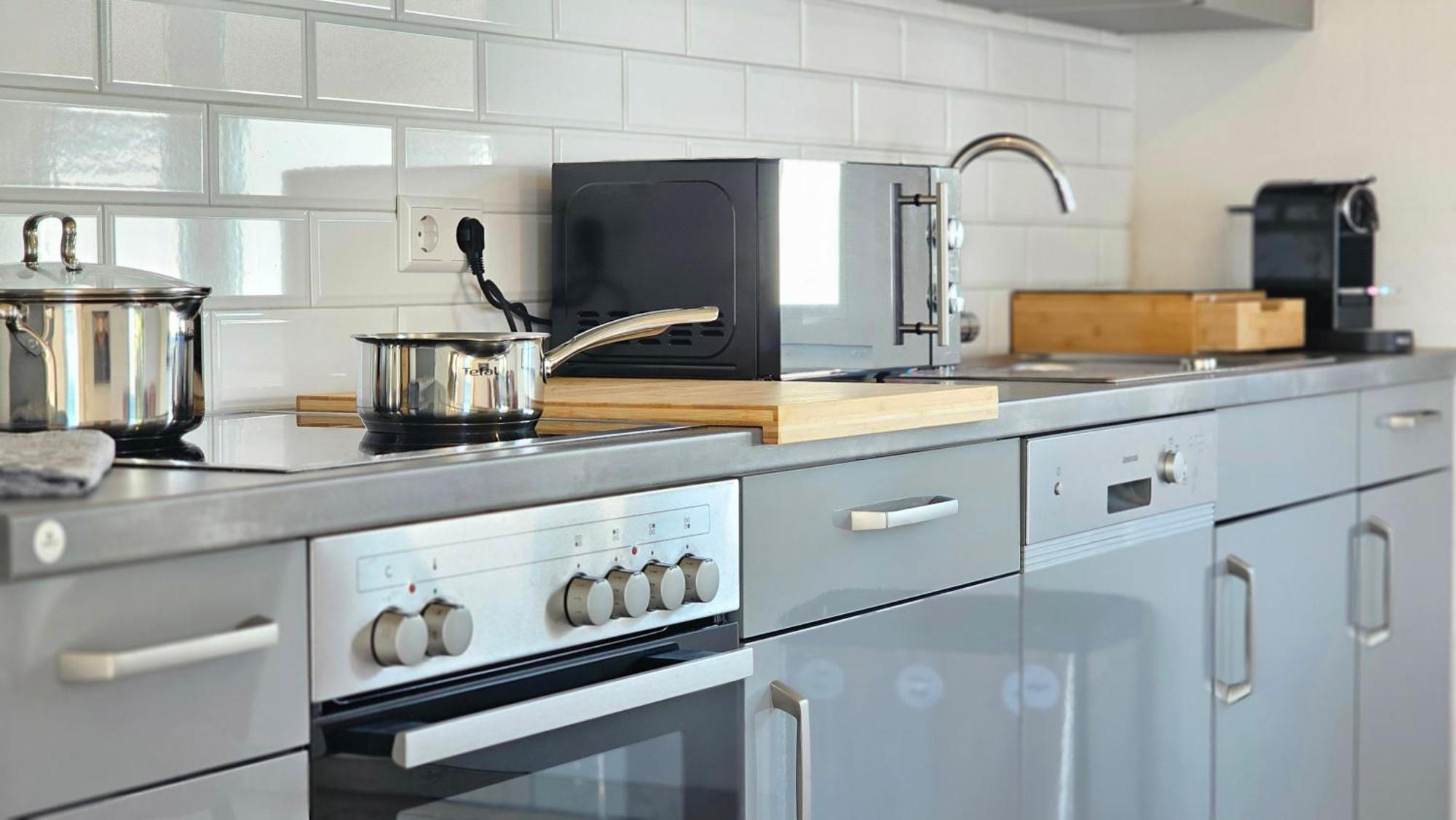 Design-apartment I Klimaanlage I Balkon I Boxspring I Nespresso Apartment Weil am Rhein