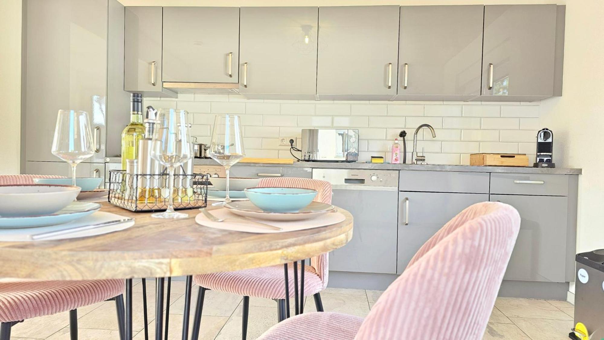 Design-apartment I Klimaanlage I Balkon I Boxspring I Nespresso Weil am Rhein